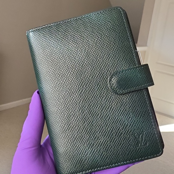 Authentic Louis Vuitton Taiga PM Agenda - Dark Green
